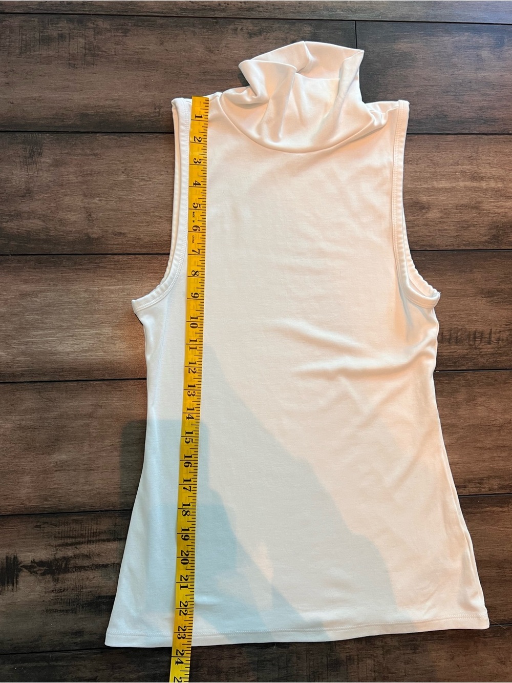ARITZIA Babaton Location Sleeveless White Turtleneck Top Women’s Medium - Picture 7 of 8